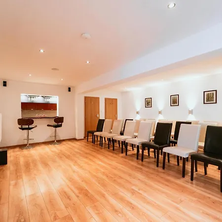 Rekreacne Stredisko - Nad Zamkom Hotel