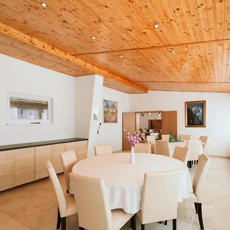 Rekreacne Stredisko - Nad Zamkom 2* Bojnice