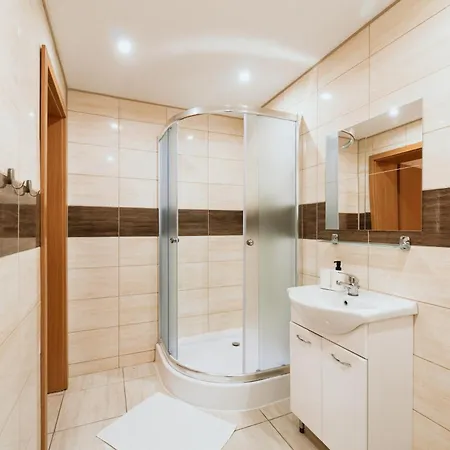 Rekreacne Stredisko - Nad Zamkom Hotel