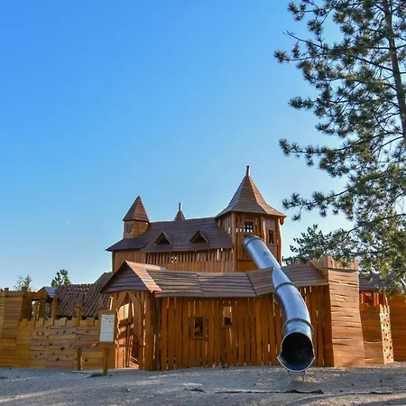 Hotel Rekreacne Stredisko - Nad Zamkom